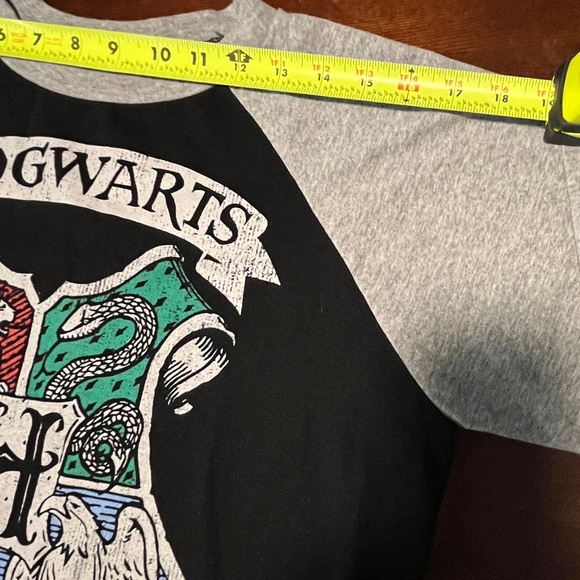 Harry Potter Hogwarts 3/4 Sleeve Licensed Baseball Tee 100% Cotton Youth XL - Picture 4 of 6